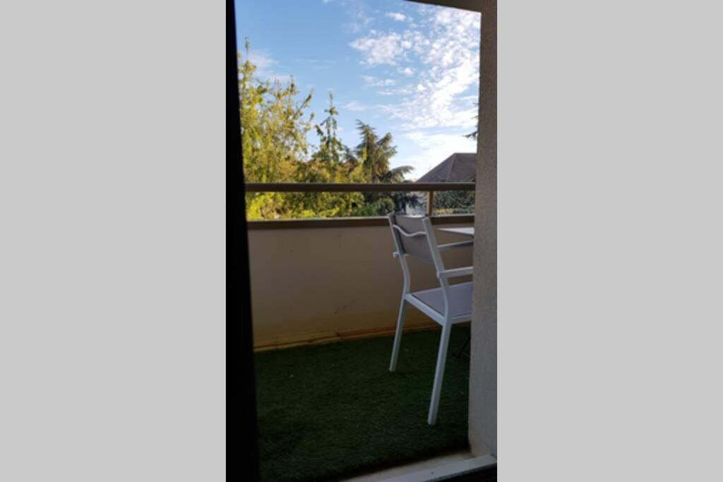 Superbe studio de 30m2 proche de Paris Poissy Esterno foto