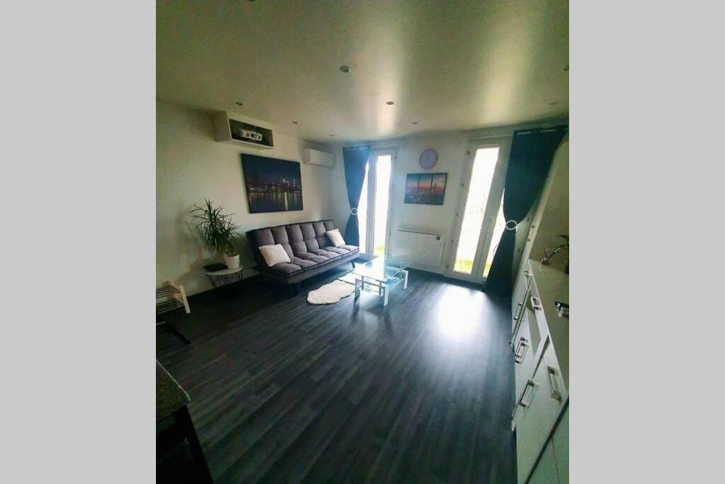 Superbe studio de 30m2 proche de Paris Poissy Esterno foto